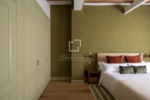 Lägenhet till salu i Barcelona, Spanien 3 sovrum, 200 kvm. Nr. 161413 - foto 24