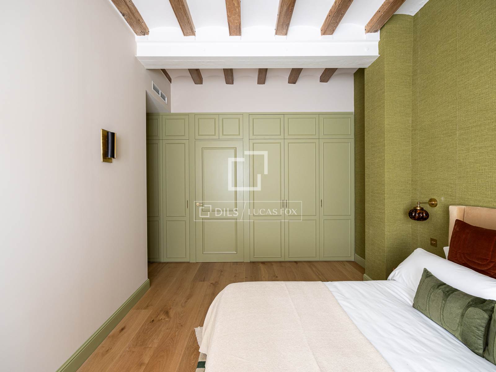 Квартира в Барселона, Испания 3 спальни, 200м2 №161413