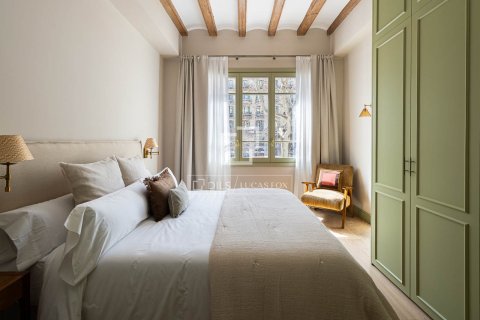 Lägenhet till salu i Barcelona, Spanien 3 sovrum, 200 kvm. Nr. 161413 - foto 19