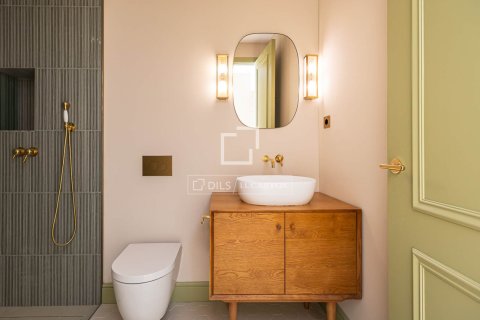 Lägenhet till salu i Barcelona, Spanien 3 sovrum, 200 kvm. Nr. 161413 - foto 16