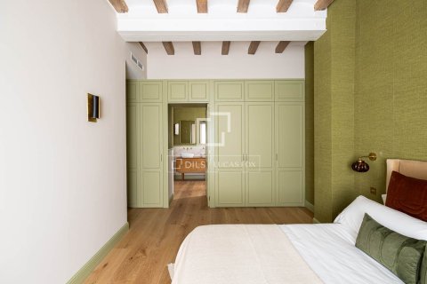 Lägenhet till salu i Barcelona, Spanien 3 sovrum, 200 kvm. Nr. 161413 - foto 27