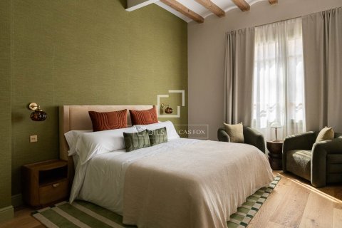 Lägenhet till salu i Barcelona, Spanien 3 sovrum, 200 kvm. Nr. 161413 - foto 23