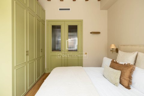 Lägenhet till salu i Barcelona, Spanien 3 sovrum, 200 kvm. Nr. 161413 - foto 21