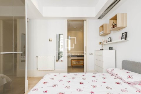 Lägenhet till salu i Barcelona, Spanien 2 sovrum, 96 kvm. Nr. 161417 - foto 25