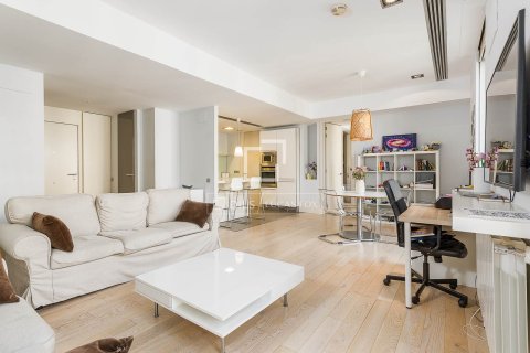 Lägenhet till salu i Barcelona, Spanien 2 sovrum, 96 kvm. Nr. 161417 - foto 8