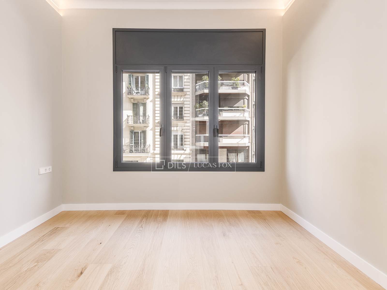 Appartamento a Barcelona, Spagna 5 camere da letto, 223 mq. N° 161418