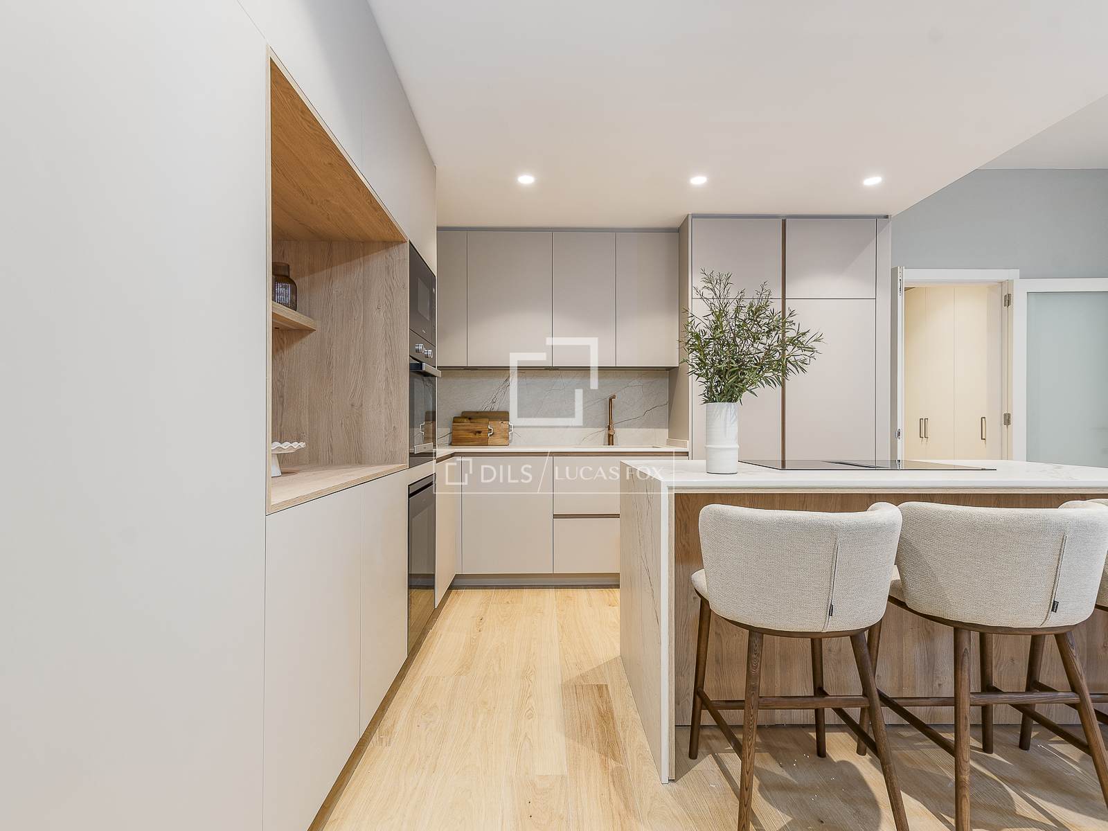 Appartamento a Barcelona, Spagna 5 camere da letto, 223 mq. N° 161418