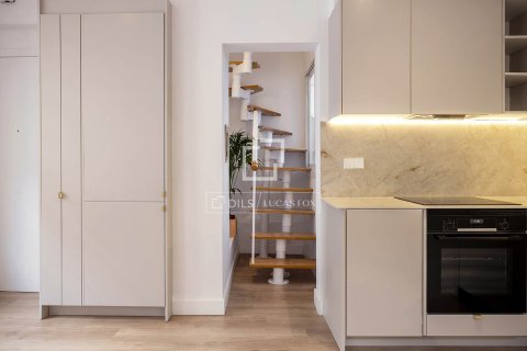 Lägenhet till salu i Barcelona, Spanien 2 sovrum, 50 kvm. Nr. 161416 - foto 22