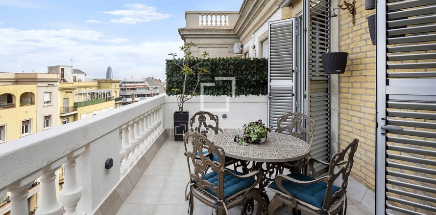 Apartment in Barcelona, Spain 1 bedroom, 57 sq.m. No. 161415