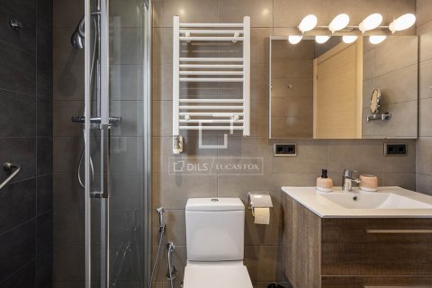 Apartment for sale in Barcelona, Spain 1 bedroom, 57 sq.m. No. 161415 - photo 24