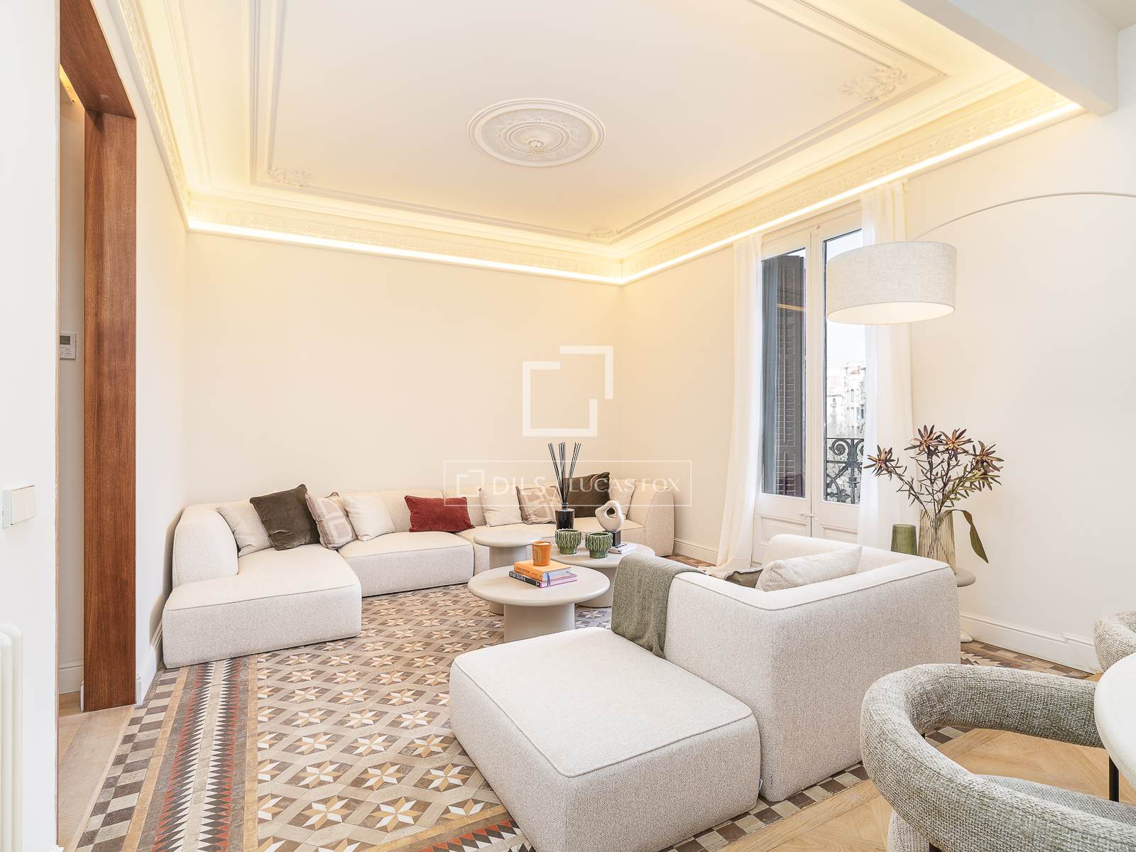 Huoneisto Barcelona, Espanja 4 makuuhuonetta, 183 m2 No. 161414