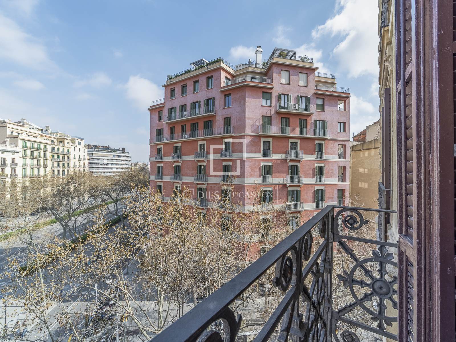 Huoneisto Barcelona, Espanja 4 makuuhuonetta, 183 m2 No. 161414