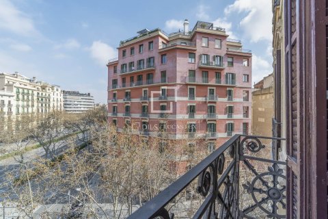 Apartment à vendre à Barcelona, Espagne, 4 chambres, 183 m2 No. 161414 - photo 5