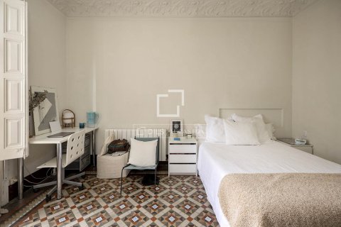 Lägenhet till salu i Barcelona, Spanien 5 sovrum, 161 kvm. Nr. 161419 - foto 5