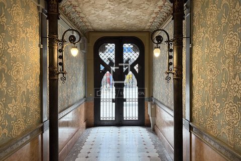 Lägenhet till salu i Barcelona, Spanien 5 sovrum, 161 kvm. Nr. 161419 - foto 30