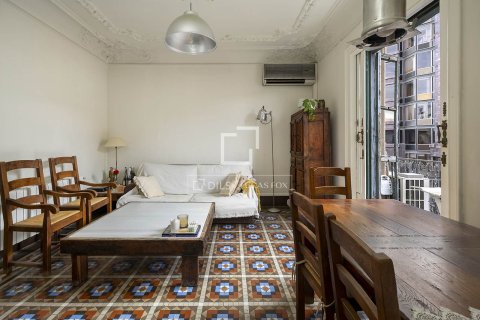 Lägenhet till salu i Barcelona, Spanien 5 sovrum, 161 kvm. Nr. 161419 - foto 3