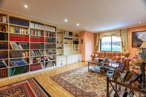 Māja pārdošanā Madrid, Spānijā 6 istabas, 410 m2 Nr. 168359 - attēls 9