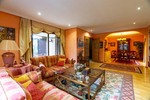Māja pārdošanā Madrid, Spānijā 6 istabas, 410 m2 Nr. 168359 - attēls 6