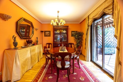 Māja pārdošanā Madrid, Spānijā 6 istabas, 410 m2 Nr. 168359 - attēls 10