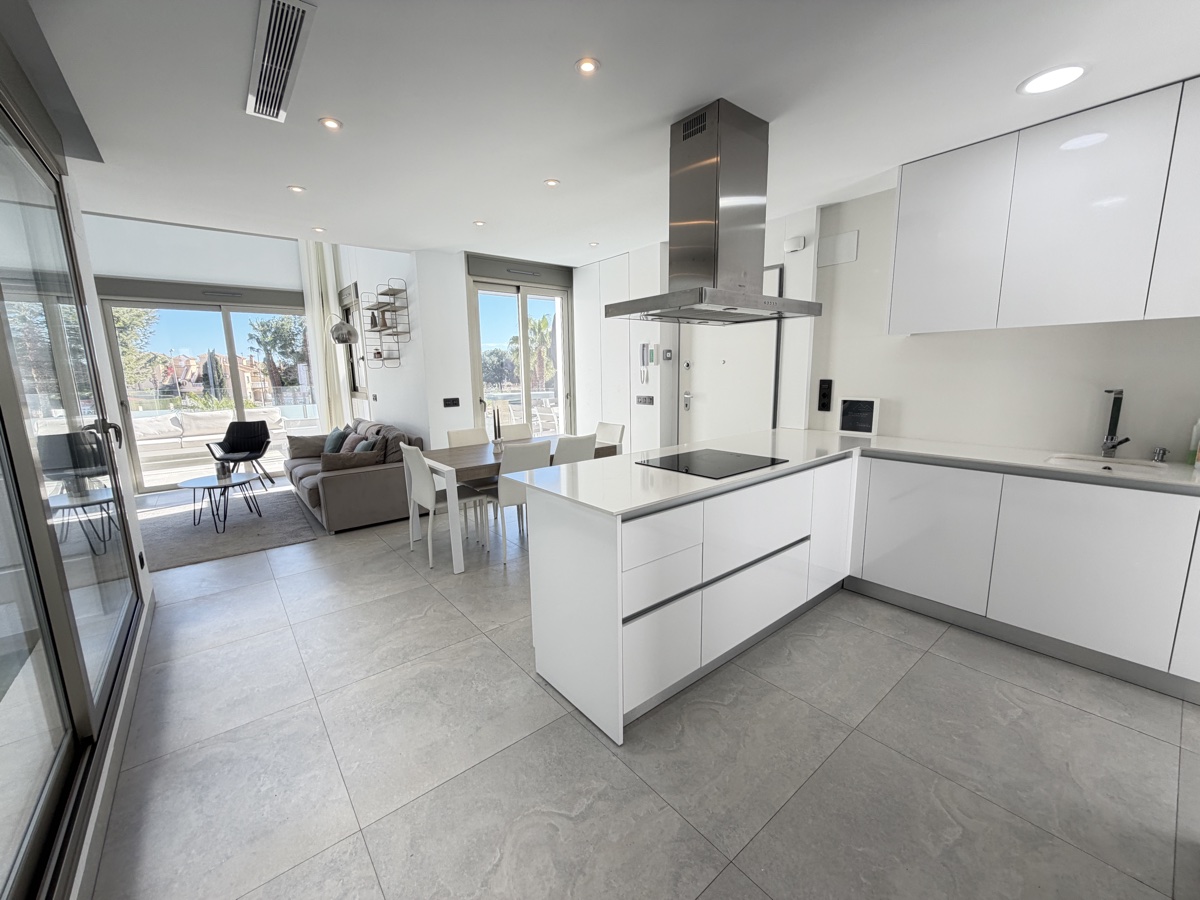 Huvila Villamartin, Alicante, Espanja 4 makuuhuonetta, 148 m2 No. 155527