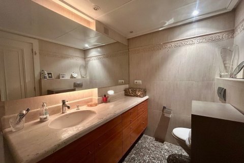 Lägenhet till salu Benidorm, Alicante, Spanien 3 sovrum, 141 kvm. Nr. 117144 - foto 8