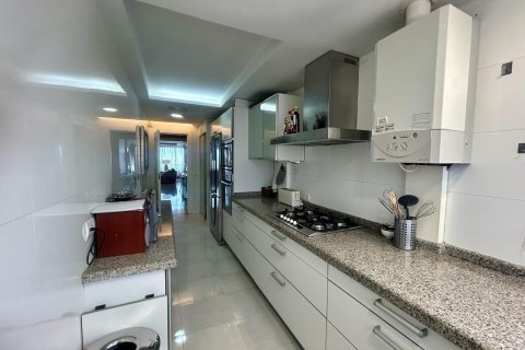 Lägenhet till salu Benidorm, Alicante, Spanien 3 sovrum, 141 kvm. Nr. 117144 - foto 4