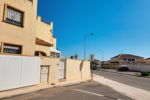 Apartment for sale La Zenia, Alicante, Spain 3 bedrooms, 106 sq.m. No. 117145 - photo 8