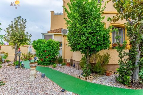 Apartment for sale La Zenia, Alicante, Spain 3 bedrooms, 106 sq.m. No. 117145 - photo 12
