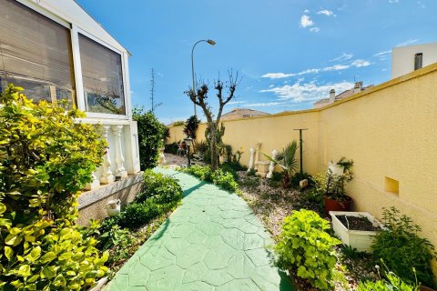 Apartment for sale La Zenia, Alicante, Spain 3 bedrooms, 106 sq.m. No. 117145 - photo 28