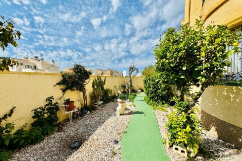 Apartment for sale La Zenia, Alicante, Spain 3 bedrooms, 106 sq.m. No. 117145 - photo 15