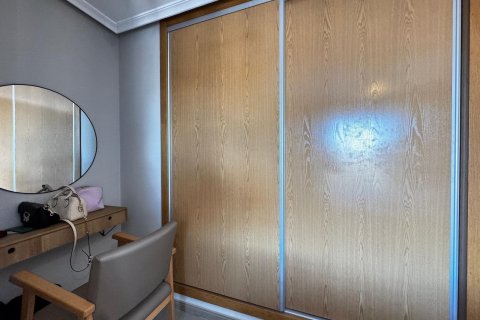Apartamento en venta en Torrevieja, Alicante, España 3 dormitorios, 89 m2 No. 189054 - foto 17