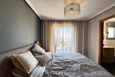 Apartamento en venta en Torrevieja, Alicante, España 3 dormitorios, 89 m2 No. 189054 - foto 15