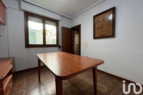 Сasa en venta en Castellón de la Plana, Castellón, España 4 dormitorios, 212 m2 No. 153321 - foto 2