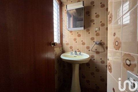 Сasa en venta en Castellón de la Plana, Castellón, España 4 dormitorios, 212 m2 No. 153321 - foto 24