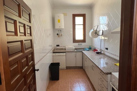 Продажа коммерческой недвижимости в Альбасете, Испания №153322 - фото 6