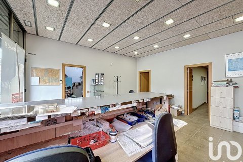 Продажа коммерческой недвижимости в Торреллес-де-Льобрегат, Барселона, Испания 235м2 №153316 - фото 4