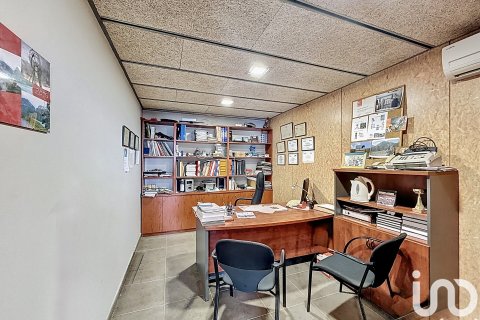 Продажа коммерческой недвижимости в Торреллес-де-Льобрегат, Барселона, Испания 235м2 №153316 - фото 10