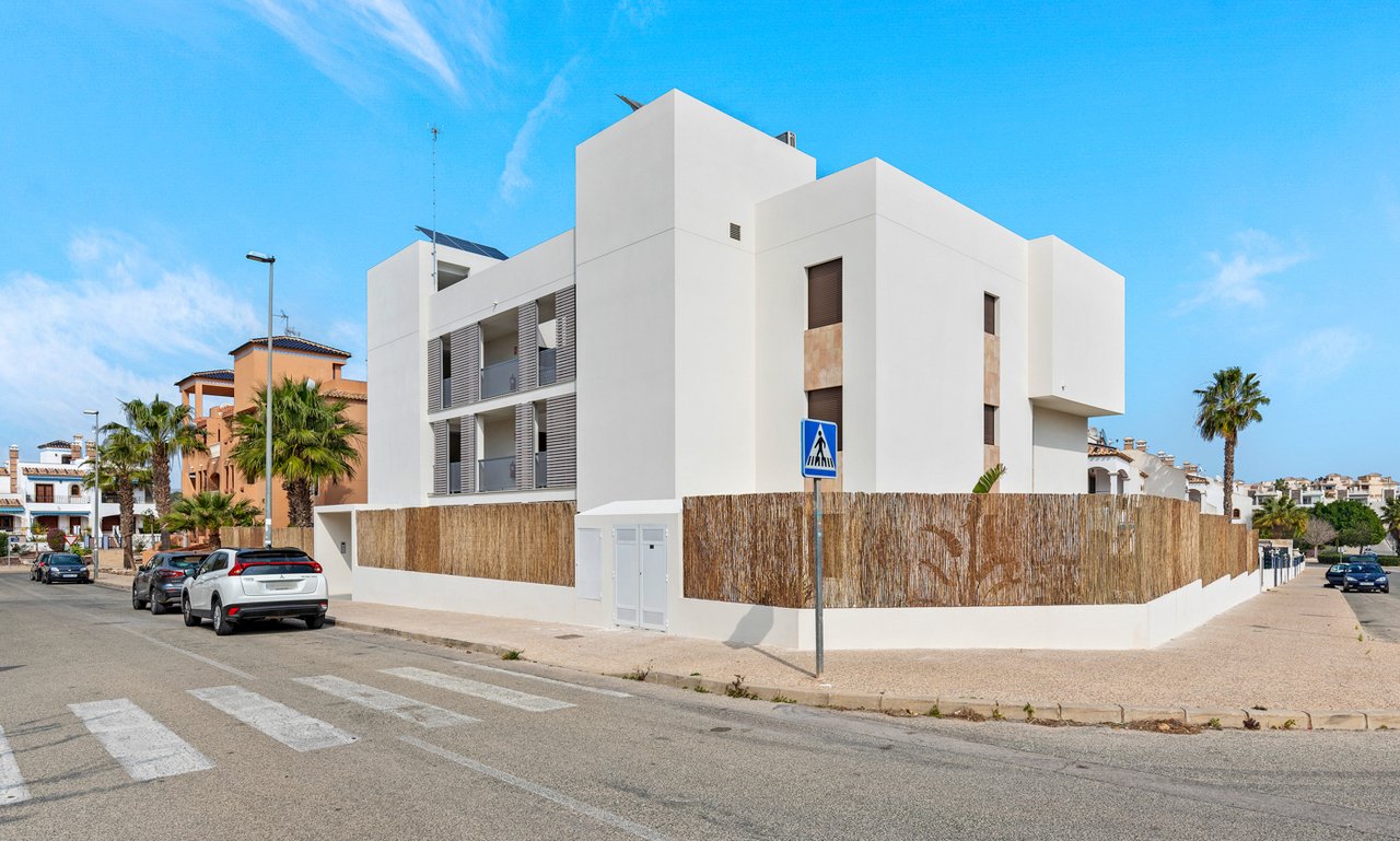 Apartamento en Villamartin, Alicante, España 2 dormitorios, 80 m2 No. 146435