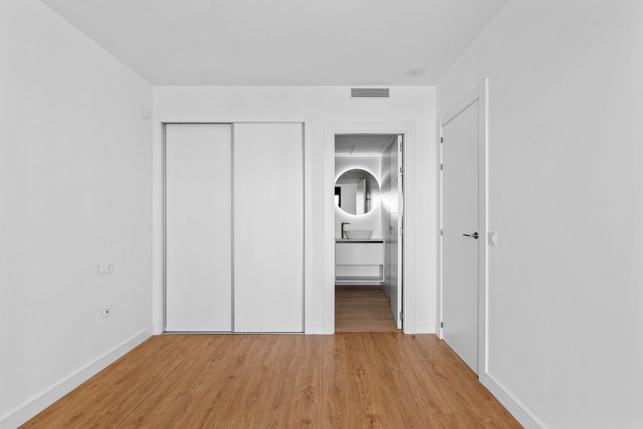 Apartamento en Villamartin, Alicante, España 2 dormitorios, 80 m2 No. 146435