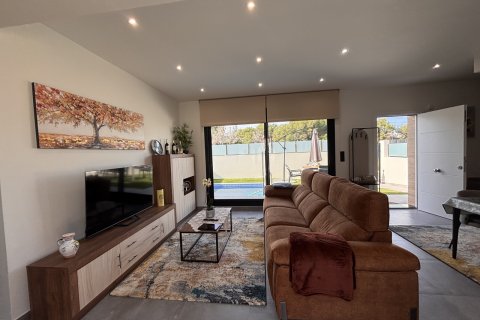 Продажа виллы в Вилламартин, Аликанте, Испания 2 спальни, 110м2 №146437 - фото 11