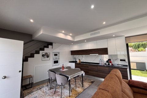 Продажа виллы в Вилламартин, Аликанте, Испания 2 спальни, 110м2 №146437 - фото 9