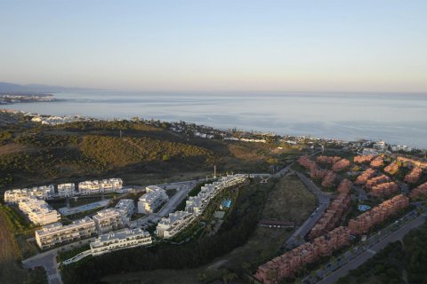 Penthouse for sale in Estepona, Malaga, Spain 2 bedrooms, 98 sq.m. No. 169450 - photo 2