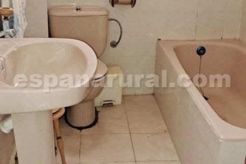 House for sale in Albanchez, Almeria, Spain 7 bedrooms, 320 sq.m. No. 184071 - photo 8