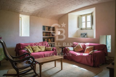 House zum Verkauf in Girona, Spanien 6 Schlafzimmer, 842 m2 Nr. 160038 - Foto 5