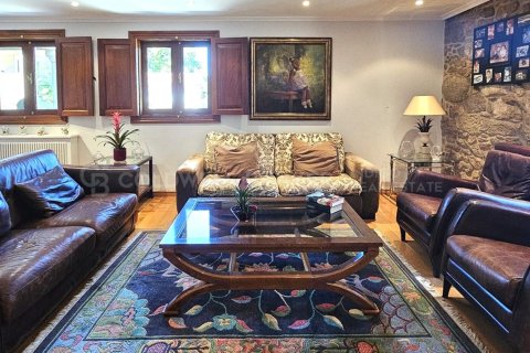 House for sale in Meis, Pontevedra, Spain 5 bedrooms, 400 sq.m. No. 160042 - photo 14
