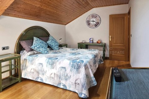 House for sale in Meis, Pontevedra, Spain 5 bedrooms, 400 sq.m. No. 160042 - photo 21