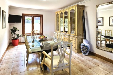 House for sale in Meis, Pontevedra, Spain 5 bedrooms, 400 sq.m. No. 160042 - photo 10