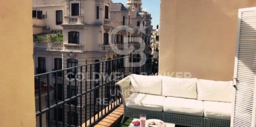 Kattohuoneisto Madrid, Espanja 1 makuuhuone, 110 m2 No. 160043