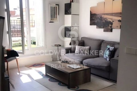 Kattohuoneisto myytävänä Madrid, Espanja, 1 makuuhuone, 110 m2 No. 160043 - kuva 2