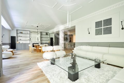 Huoneisto myytävänä Madrid, Espanja, 4 makuuhuonetta, 310 m2 No. 160037 - kuva 5